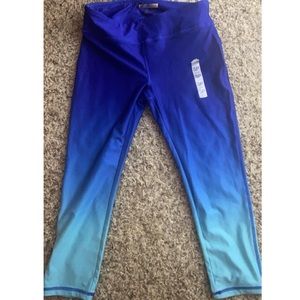 Cropped athletic leggings